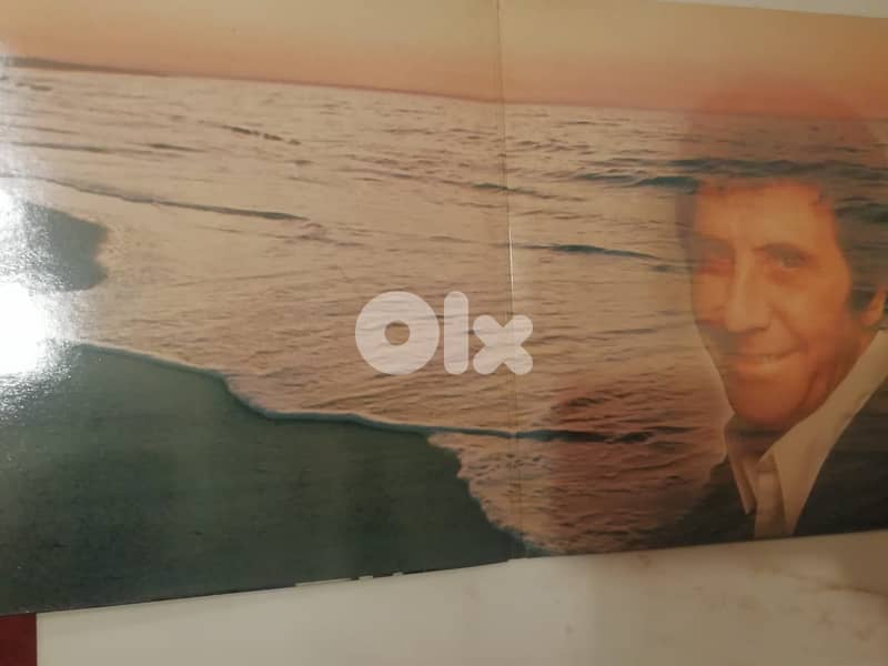 Gilbert Becaud  self titled vinyl compilation 1