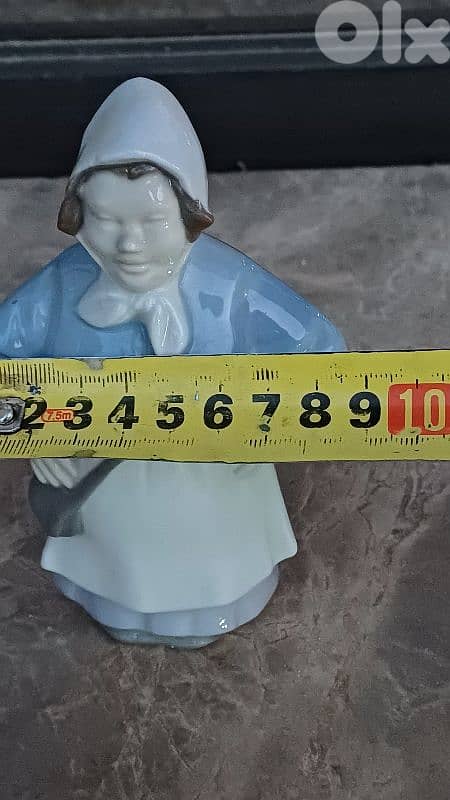 antique 7