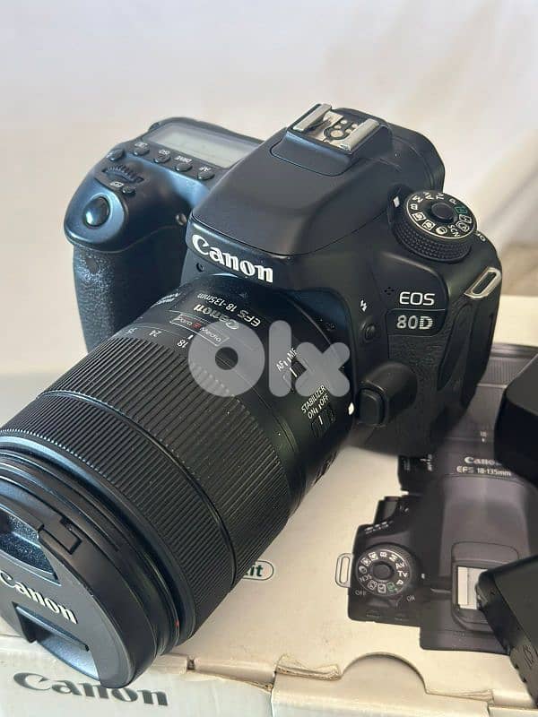 camera canon 80d like new 0