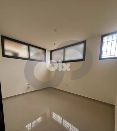 Brand new, great location, halat/حالات REF#CO125445