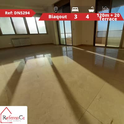 Deluxe apartment with terrace in Biaqout شقة فخمة للبيع في بياقوت