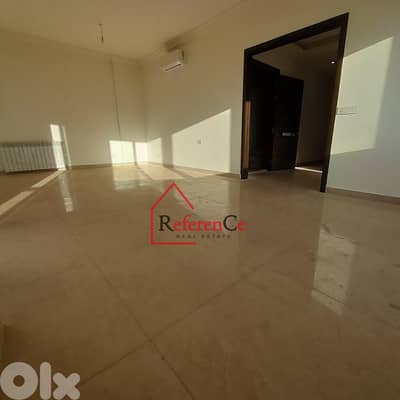 Deluxe apartment with terrace in Biaqout شقة فخمة للبيع في بياقوت