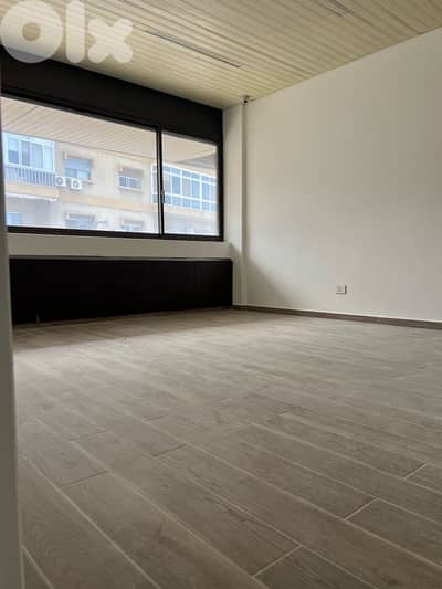 Office 75 sqm  For Rent In Baouchrieh Highway