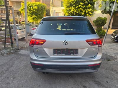 Volkswagen Tiguan SE 2017 Full service at ketteneh
