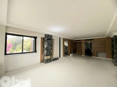 Villa for sale in Hbouss/ Terrace