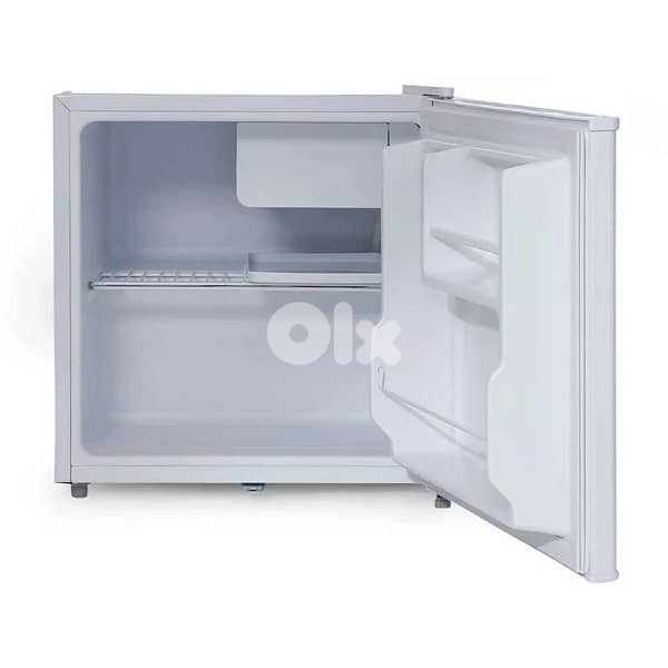 2.5Ft 45L Mini Top Mount Fridge 2