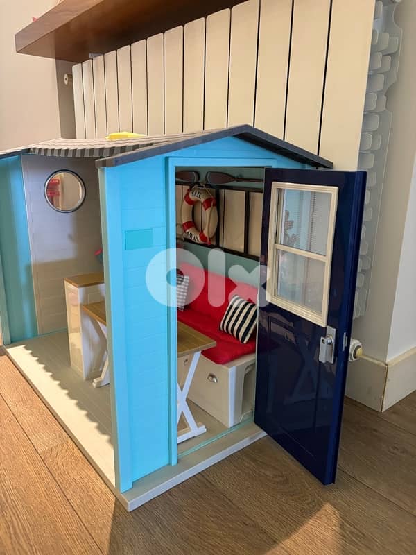 chalet for new generation toys 1