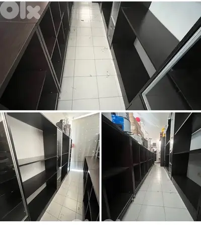 ديكور محل خشب يصلح ل محل  فوبيجو او العاب او اي شيئ بحالة جيدة جدًا