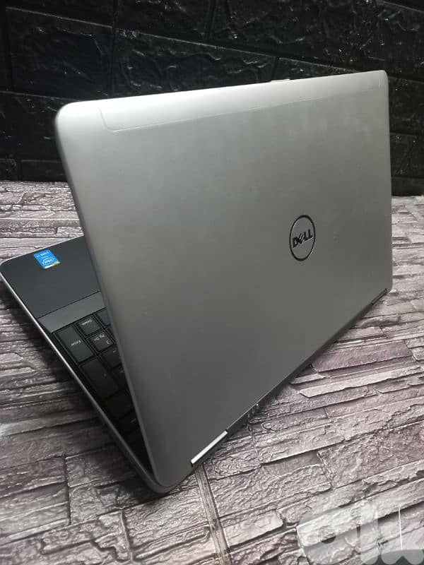 laptop core i7 RAM 16/ VGA AMD 2GB 1