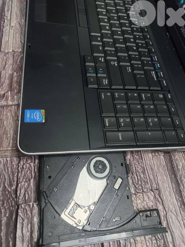 laptop core i7 RAM 16/ VGA AMD 2GB 2