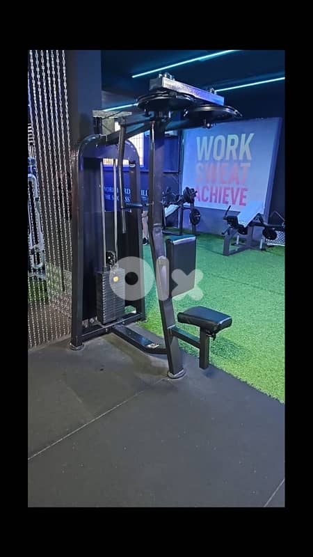 pec fly machine  like new 1