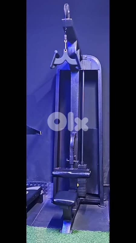 lat pull down 1