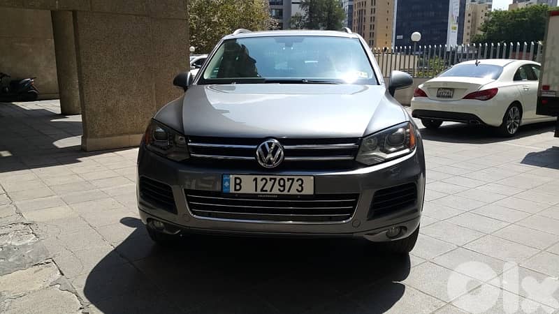 Volkswagen Touareg 2011 0