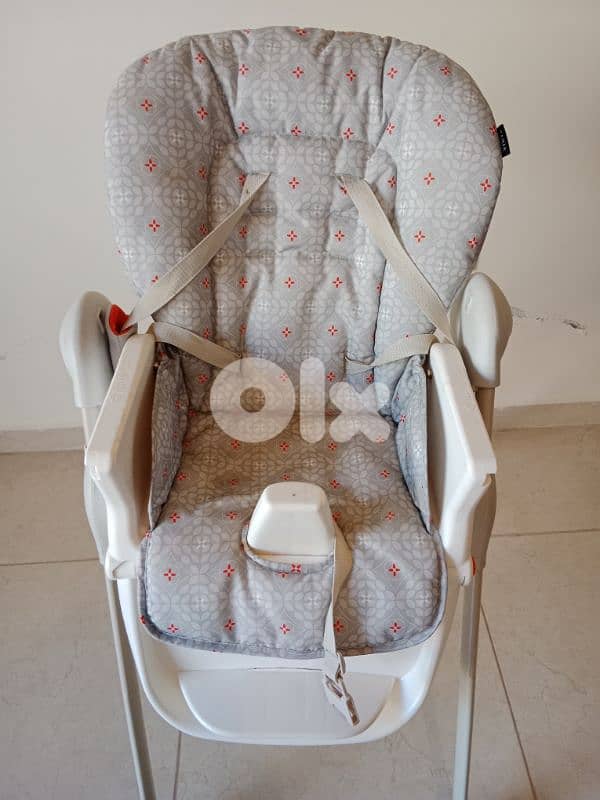 high chair 0