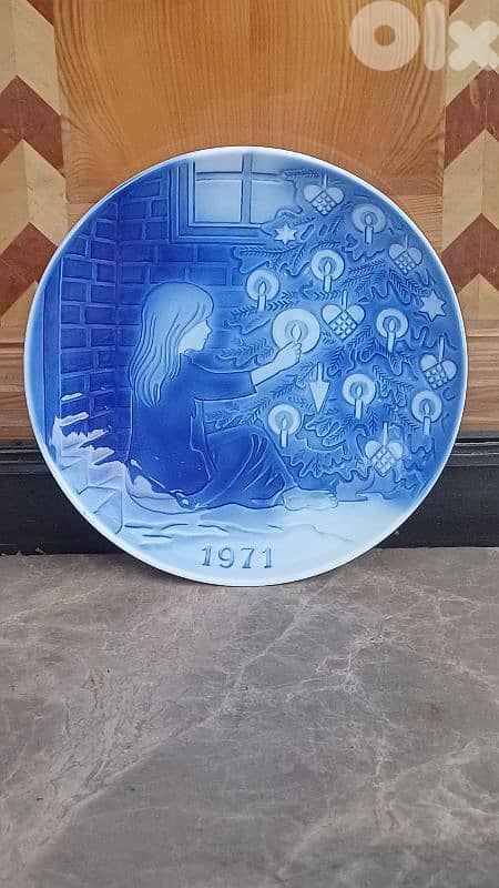 antique 0