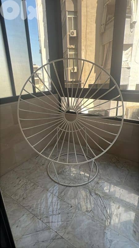 Modern Round Lounge Chair with Cushion 1