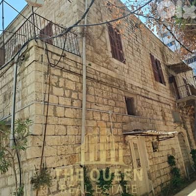 Old House for Sale Jounieh pied dans l eau بيت اثري على فأش الموج