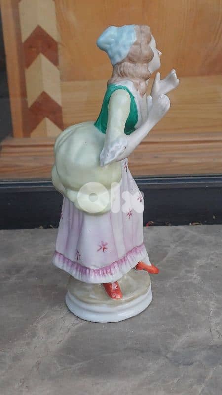 antique 3