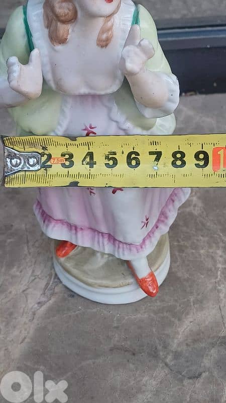 antique 8