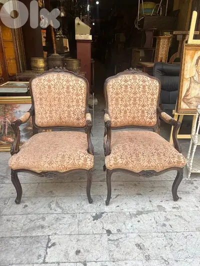 French fauteille Louis xv فوتاي عدد2 لوي كانز فرنسي خشب جوز مميزين