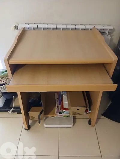 computer desk