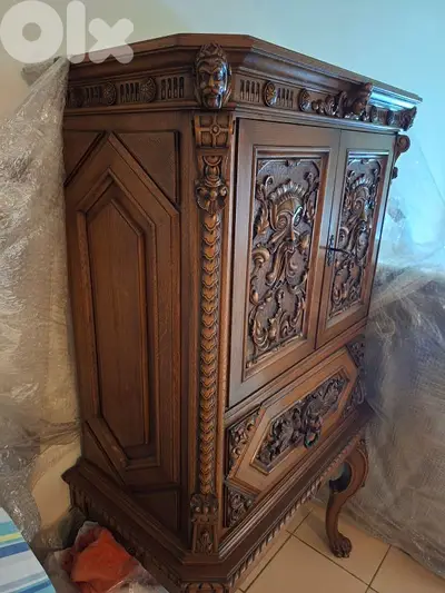 boho style hand carved bar