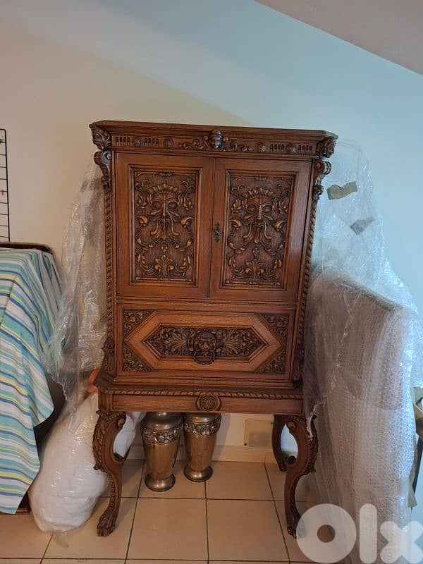 boho style hand carved bar 2