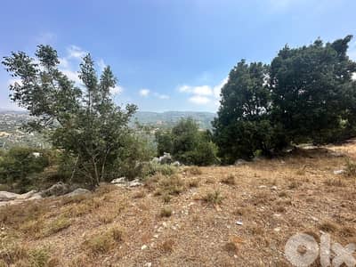 GMK164YAJ - Land for sale in Ballouneh - أرض للبيع في بلونة