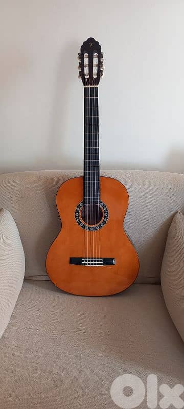 "Valencia" Spanish Classic Guitar - 1972 0