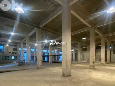 Insudtrial Warehouse - Grade A - For Rent in Achrafieh