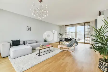 SPACIOUS APARTMENT IN SAIFI VILLAGE PRIME (360SQ) 4 BEDS , (AC-1073)
