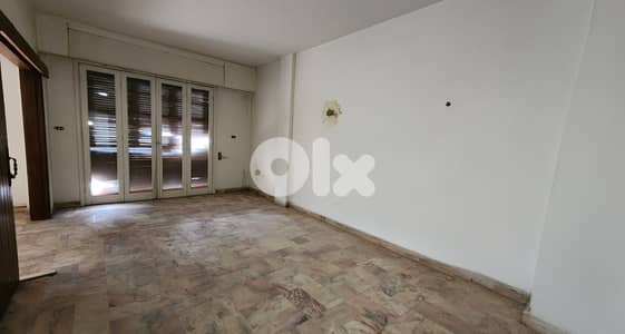 Apartment for Sale in Horch Tabet شقة للبيع في حرش تابت