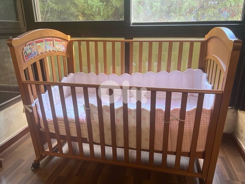 bed and drawer 0