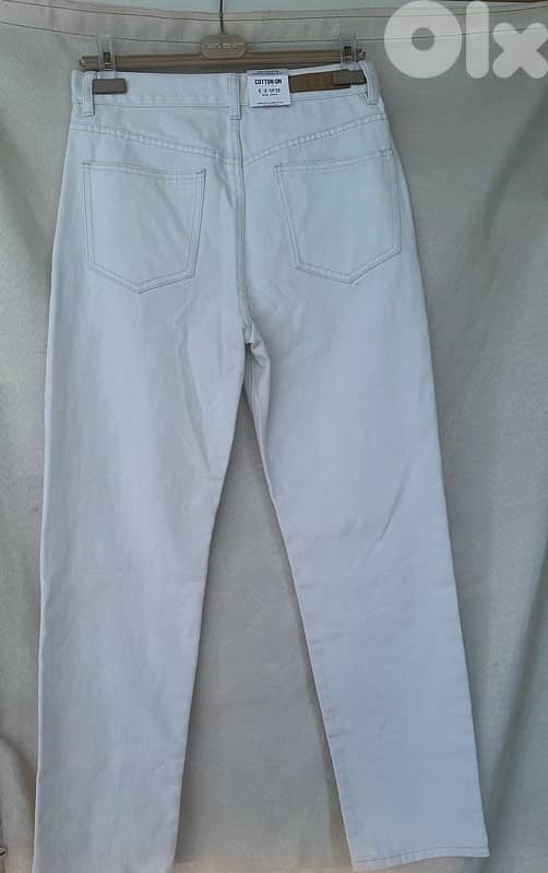 White Jeans 1