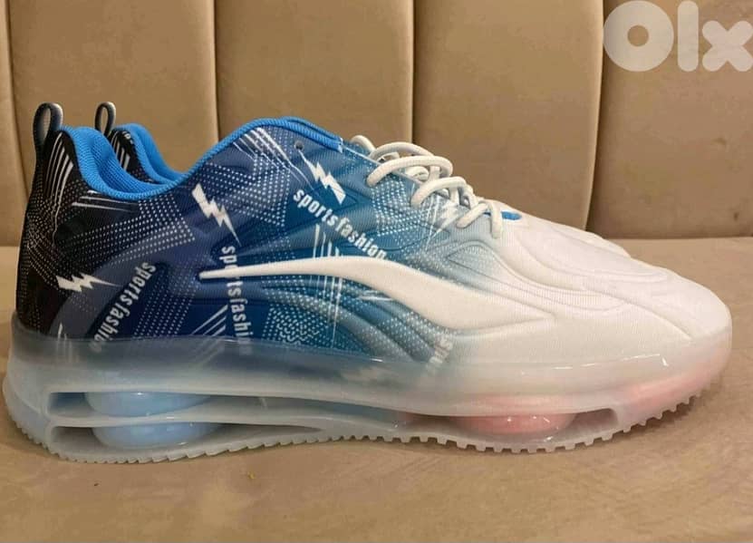 sport shoes new 0