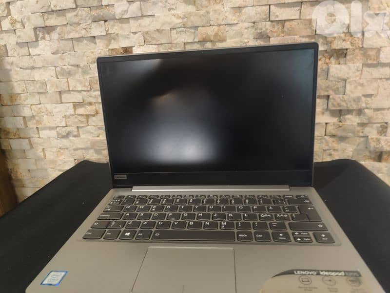Lenovo IdeaPad 320 S   Intel Core  i5-8300U 2