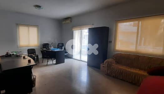 HOT DEAL APATMENT FOR SALE IN BAABDA PRIME NEEDS RENOVATION, (BA-301)