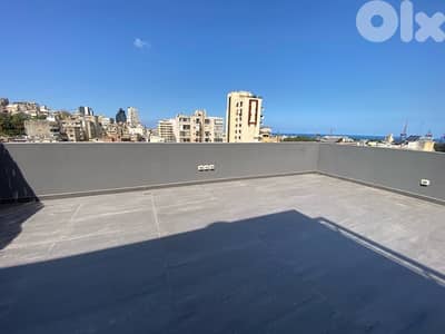 High ceiling loft with large terrace and sea view