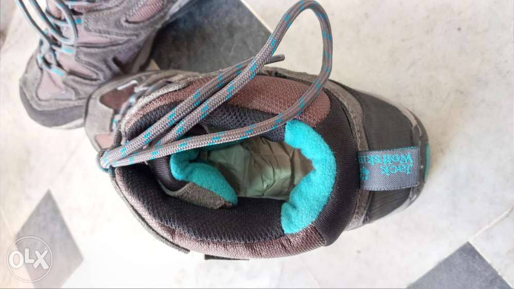 Hiking boots Salomon & Quechua 7