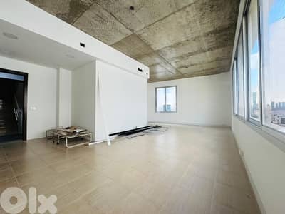RAO26-4907 Office 75 m2 for rent in Hazmieh, $ 800 cash
