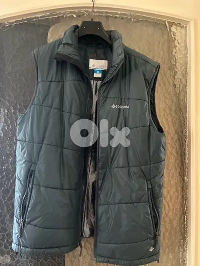 Sleevless jacket (brand Colombia)