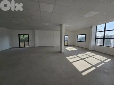 RWB436EA - Showroom for rent in Halat Jbeil