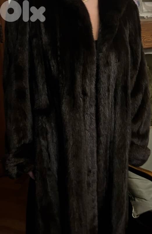 vison femelles manteau longue noir Roger roche . 3