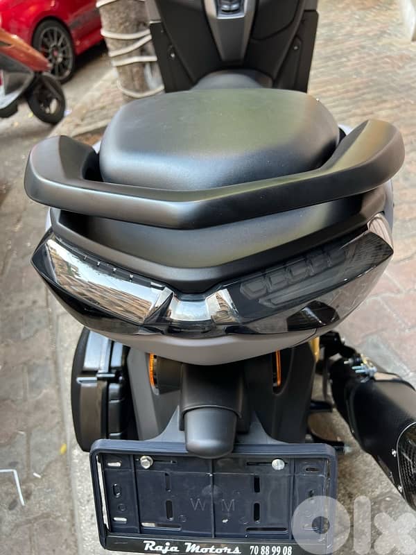 Yamaha Nmax 155 cc 1300 km Tuned and performed 13