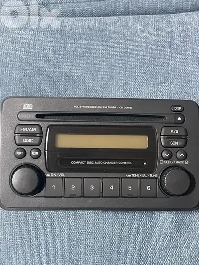 Radio- CD for Suzuki Jimny 2019 original - brand new