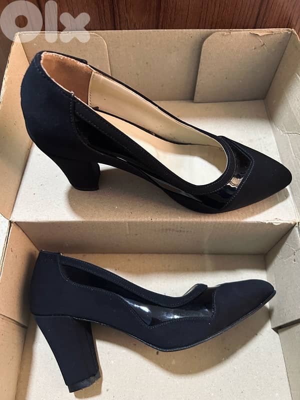black heels / كعب اسود 3