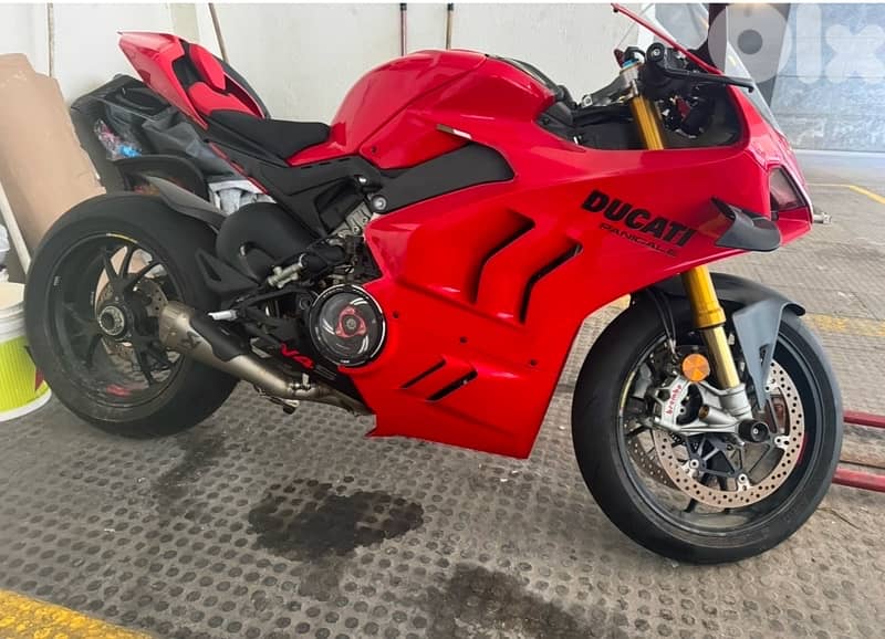 ducati paniguale v4s 2023 33000$  71090901 1