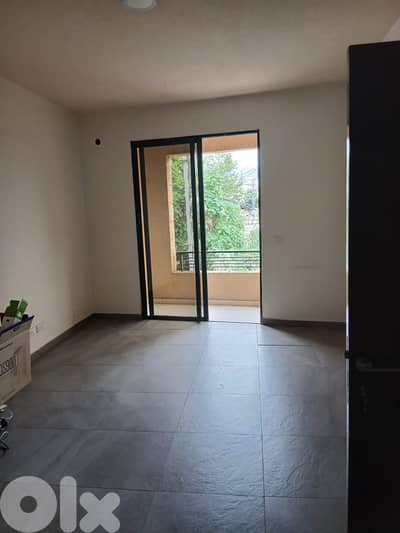 L19111 - Studio For Rent in Jbeil