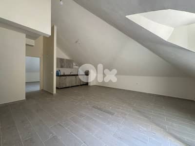L19117 - Spacious Duplex With Terrace For Sale in Bsefrine, Baabdat