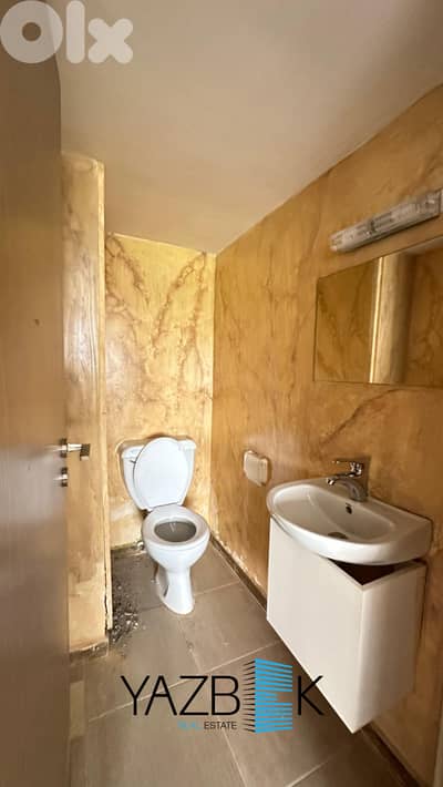 Office for Sale in Haret Sakher  مكتب للبيع في حارة صخر